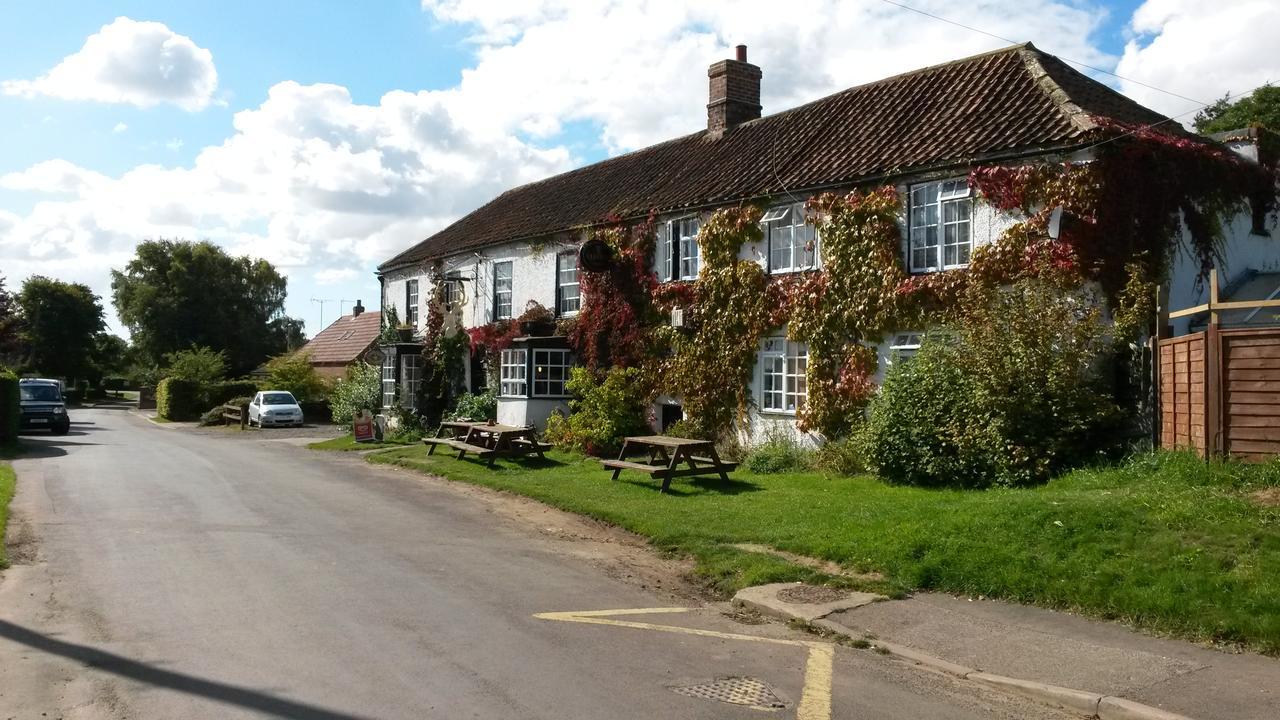 The White Hart Inn Tetford Extérieur photo